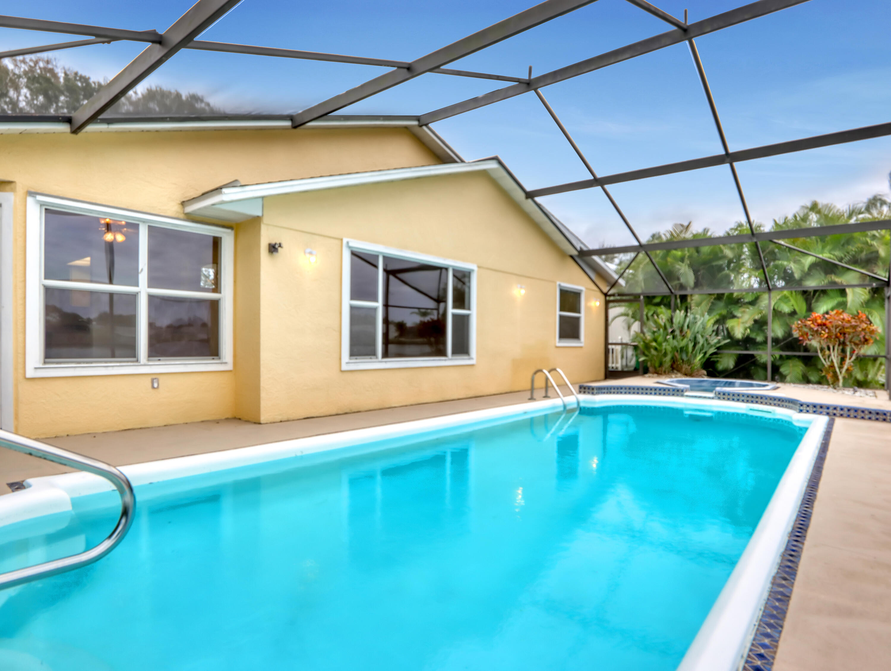 920 Turtle Pond Way Melbourne, FL 32940 - Photo 45 of 53 a view of a house with pool