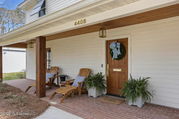 $565,000 | 4408 Deer Creek Drive, Jackson, MS 39211