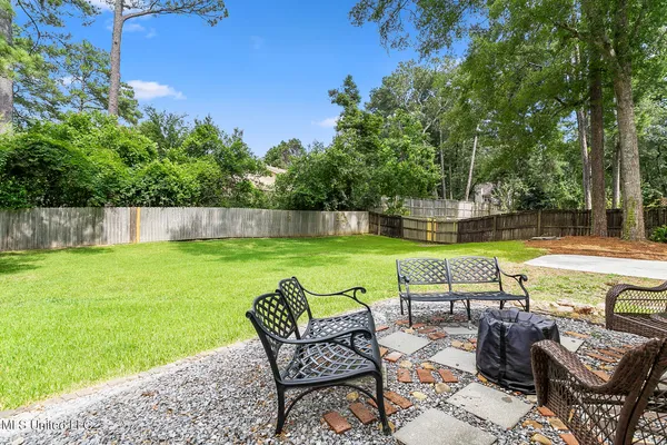 $565,000 | 4408 Deer Creek Drive, Jackson, MS 39211
