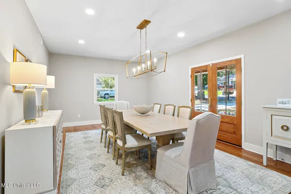 $565,000 | 4408 Deer Creek Drive, Jackson, MS 39211