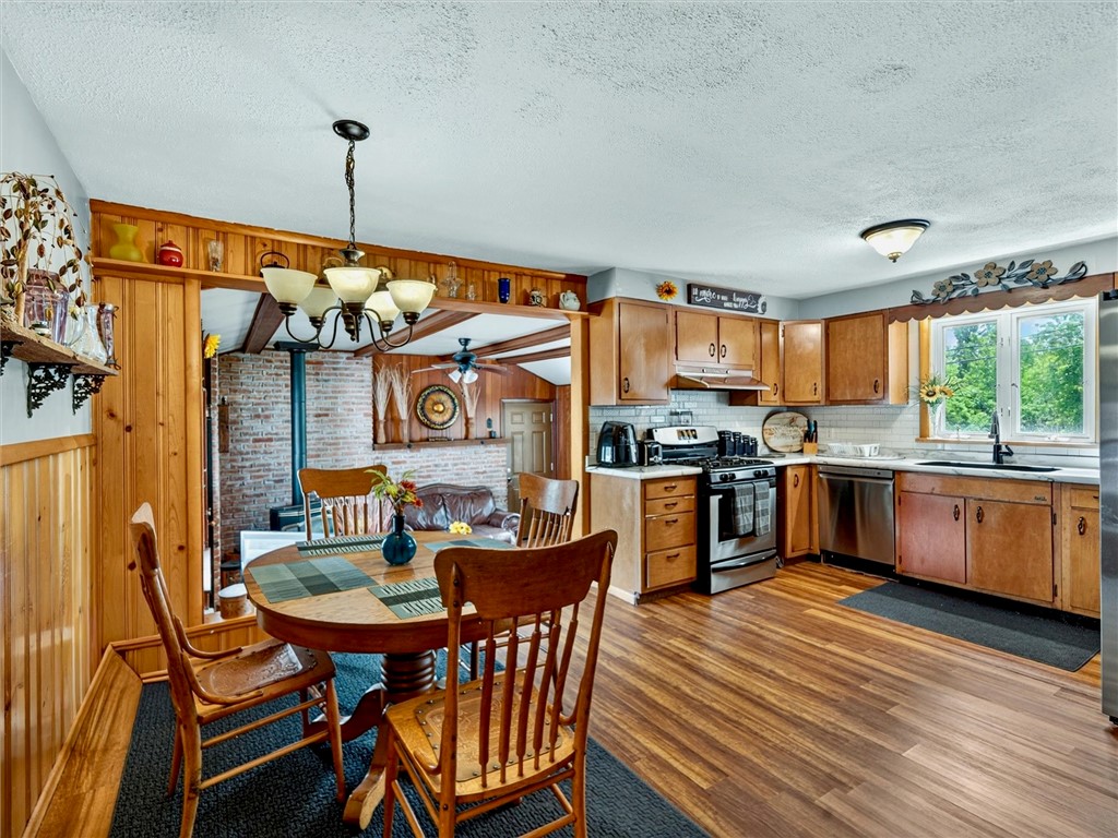 736 Paul Road Chili, NY 14624 - Photo 11 of 39 Dinette