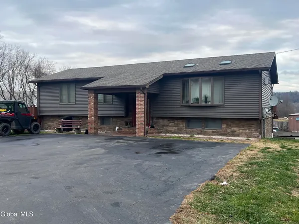 $785,000 | 9254 Highway 22, Hillsdale, NY 12529