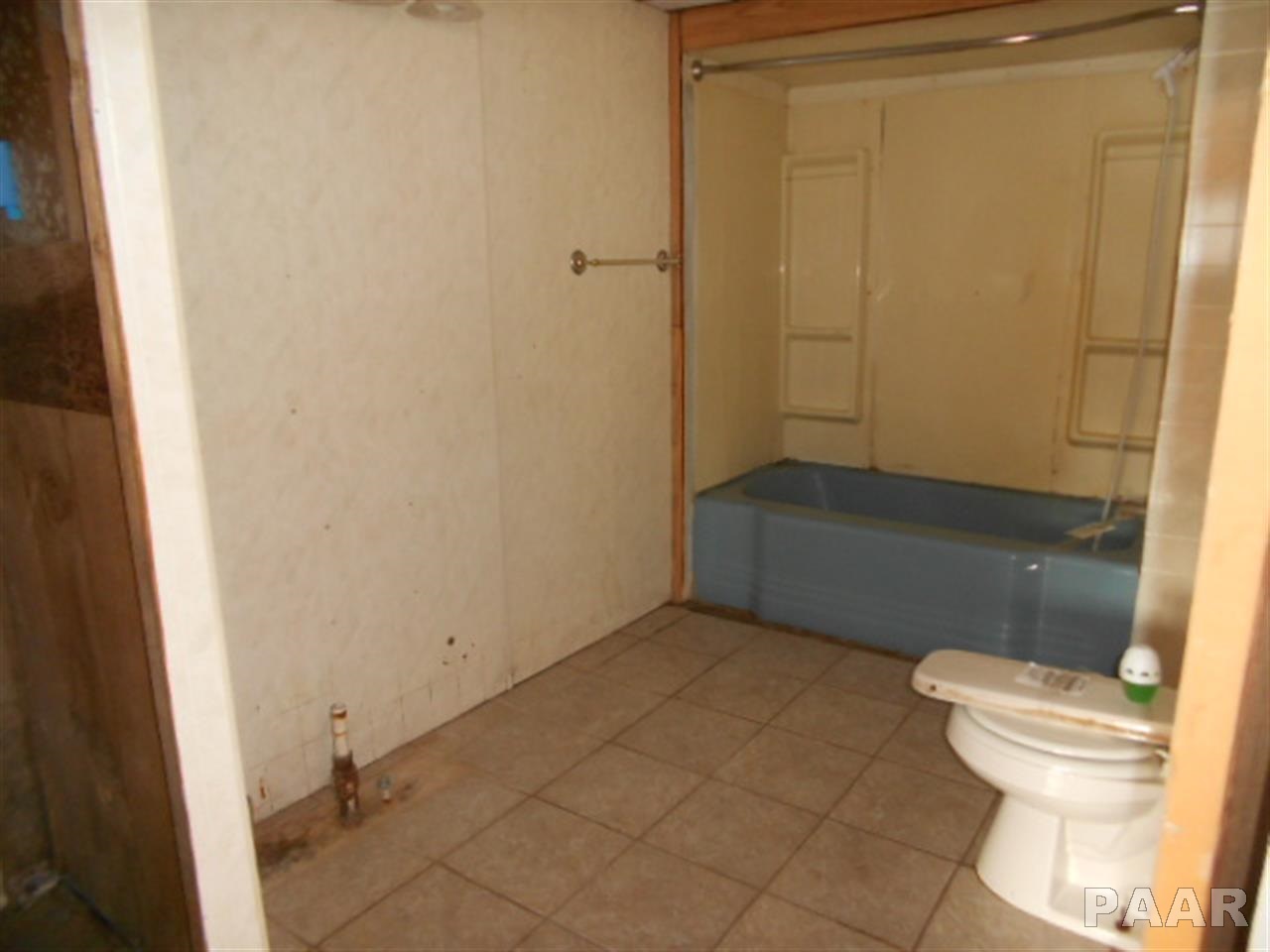 12704 Wiseman Road Pekin, IL 61554 - Photo 8 of 8 Gallery Image 8