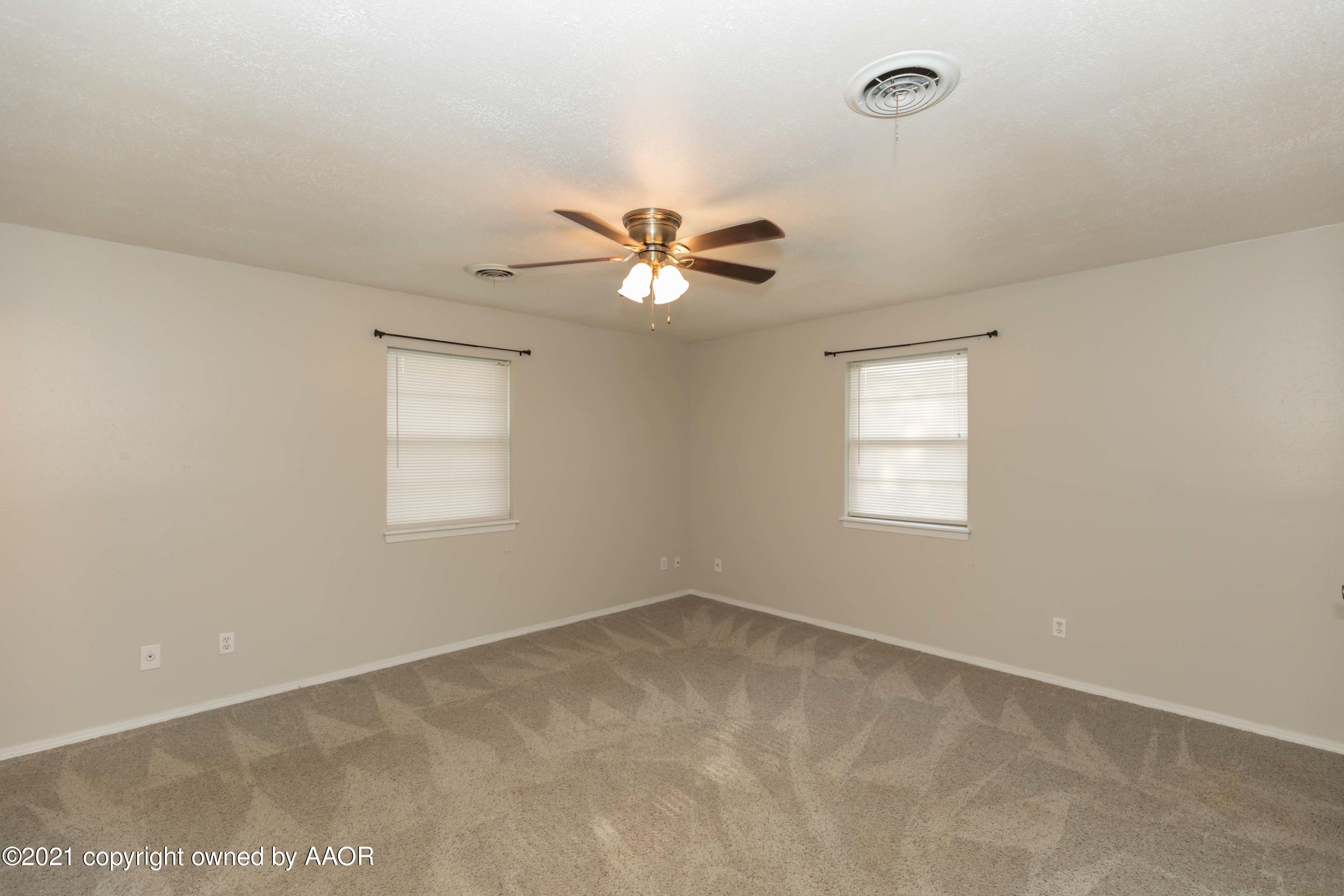 5018 Hillside Road Amarillo, TX 79109 - Photo 15 of 37 MASTER VIEW 1