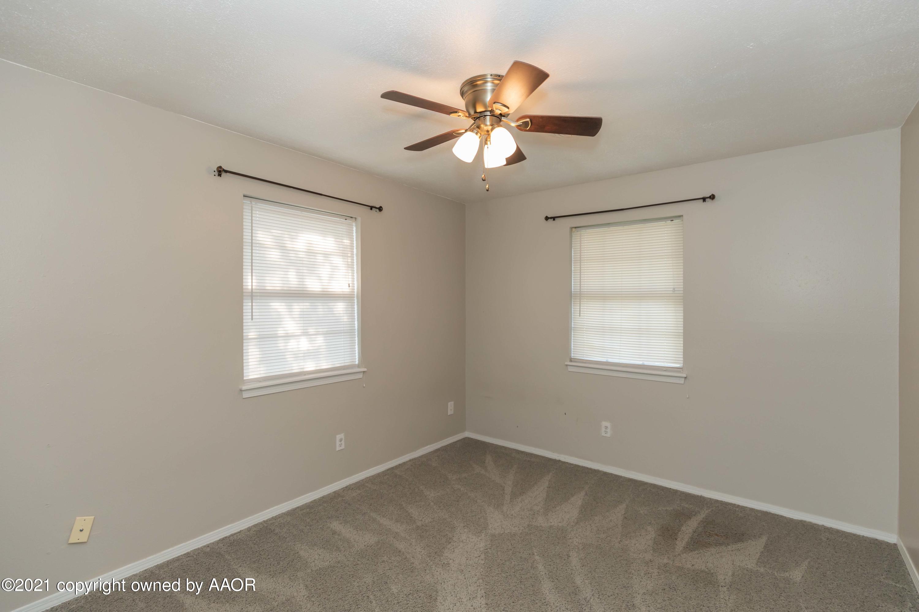 5018 Hillside Road Amarillo, TX 79109 - Photo 22 of 37 BEDROOM 2 VIEW 1