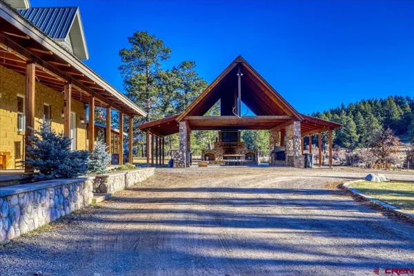 $1,599,000 | 24001 Hwy 84 Chromo Co 81128, Chromo, CO 81128