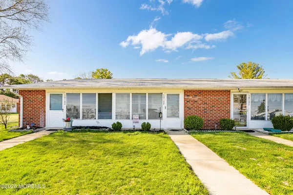 $195,000 | 1018 B Aberdeen Drive, Lakewood, NJ 08701