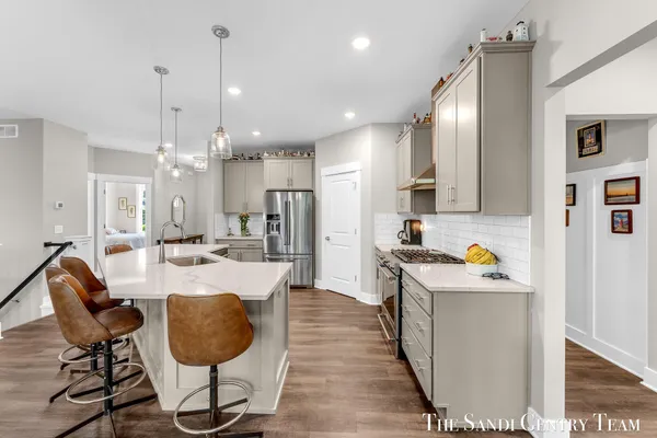 $659,900 | 17952 Spring Tree Court, Spring Lake, MI 49456