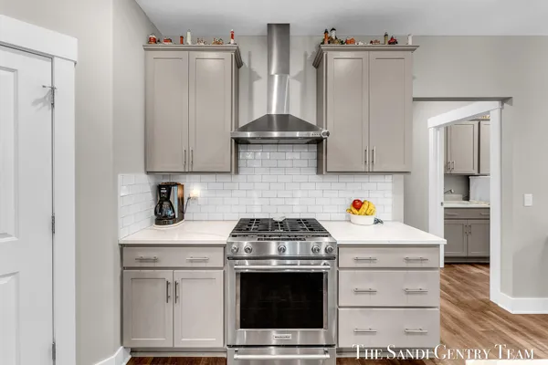 $659,900 | 17952 Spring Tree Court, Spring Lake, MI 49456