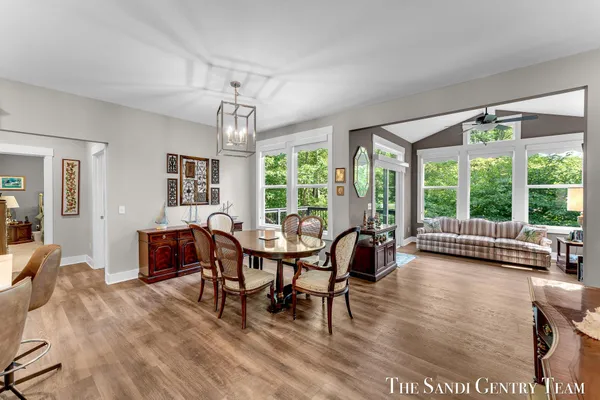 $659,900 | 17952 Spring Tree Court, Spring Lake, MI 49456