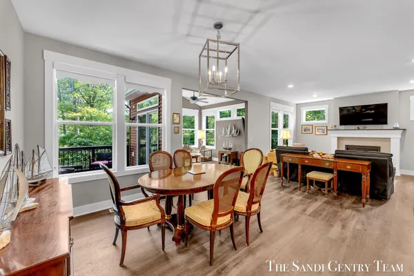 $659,900 | 17952 Spring Tree Court, Spring Lake, MI 49456