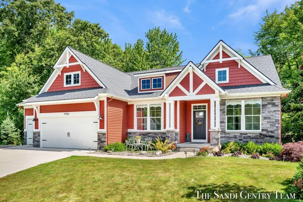 $659,900 | 17952 Spring Tree Court, Spring Lake, MI 49456