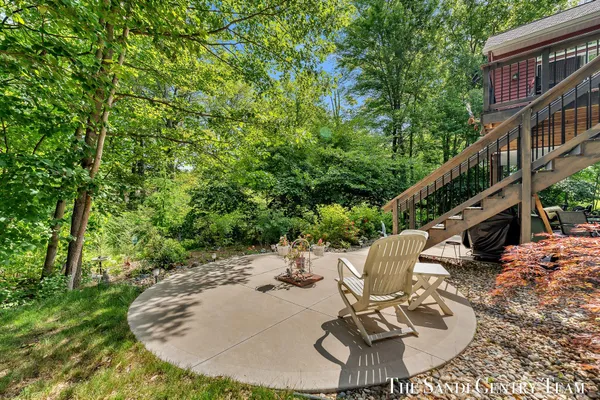 $659,900 | 17952 Spring Tree Court, Spring Lake, MI 49456