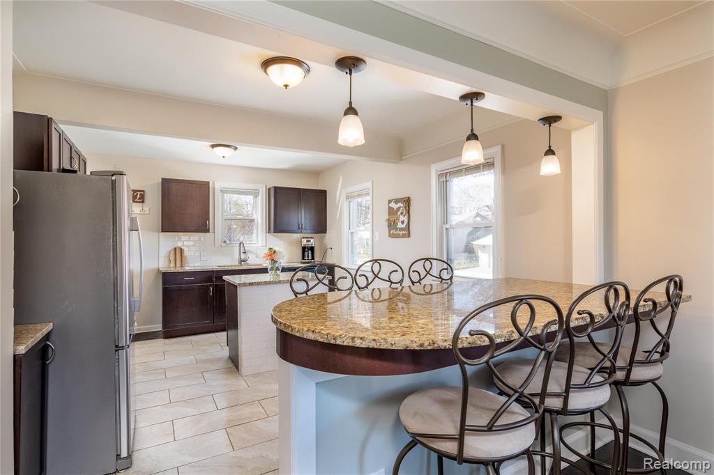1402 East 10 Mile Road Ferndale, MI 48220 - Photo 9 of 24