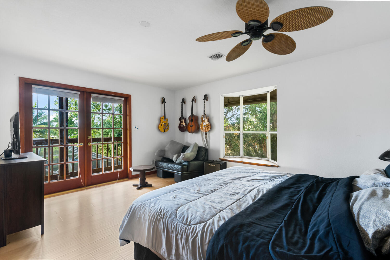 6538 Rigger Road Lake Worth, FL 33462 - Photo 10 of 21 6538 Rigger Rd-large-021-022-Bedroom-150