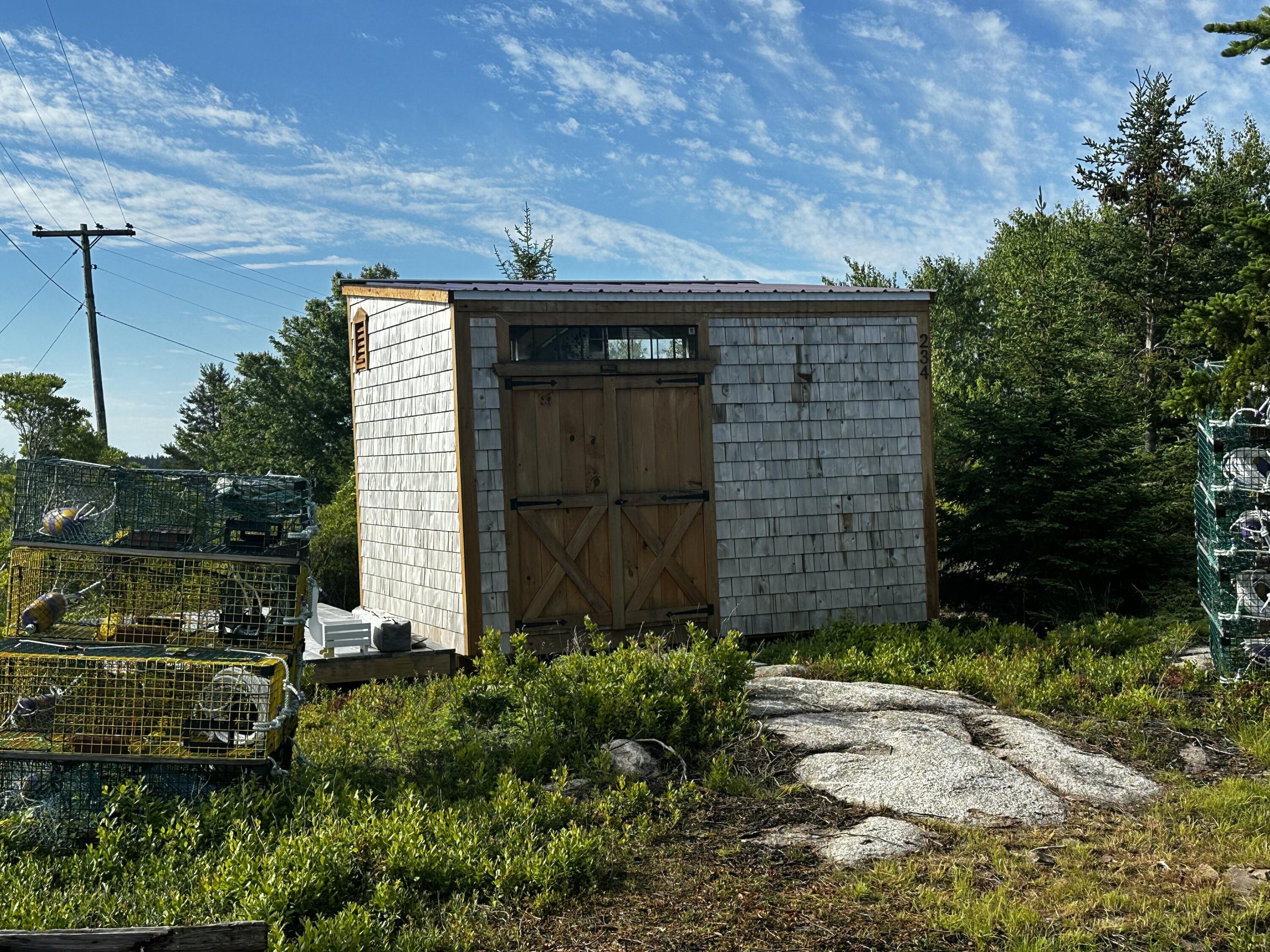 234 Harbor Road Swans Island, ME 04685 - Photo 4 of 22 IMG_8672