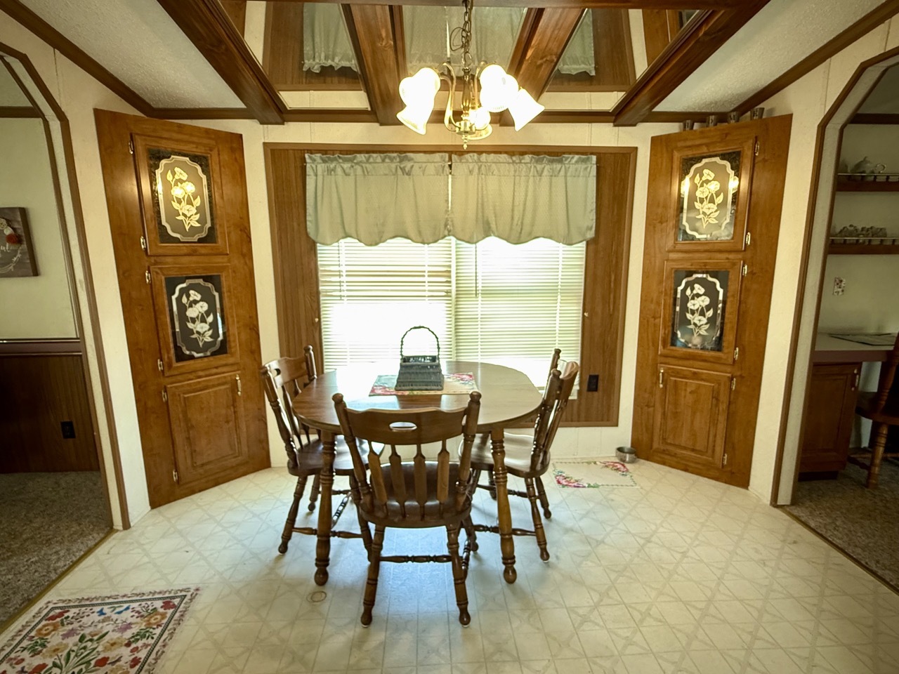 23 Walnut Street Minooka, IL 60447 - Photo 8 of 17 a view of a dining room with furniture and window