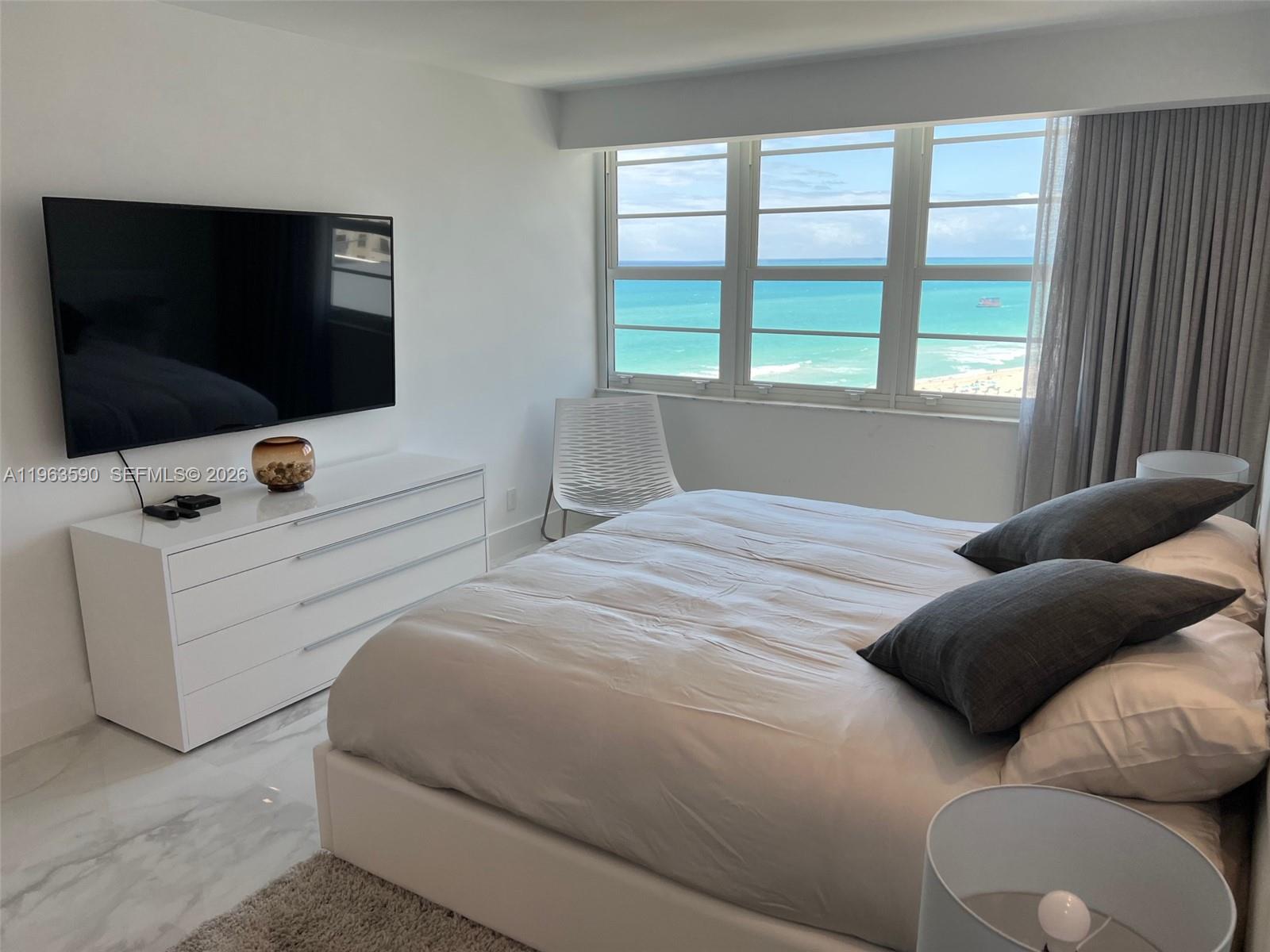 100 Lincoln Road, Unit 1548 Miami Beach, FL 33139 - Photo 18 of 57