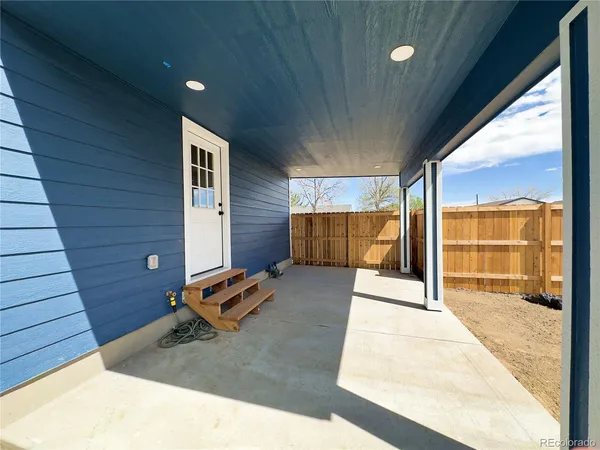 $510,000 | 8071 Jasmine Street, Dupont, CO 80024