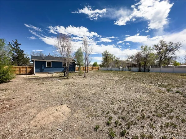 $510,000 | 8071 Jasmine Street, Dupont, CO 80024