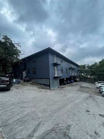 a house view with a stove