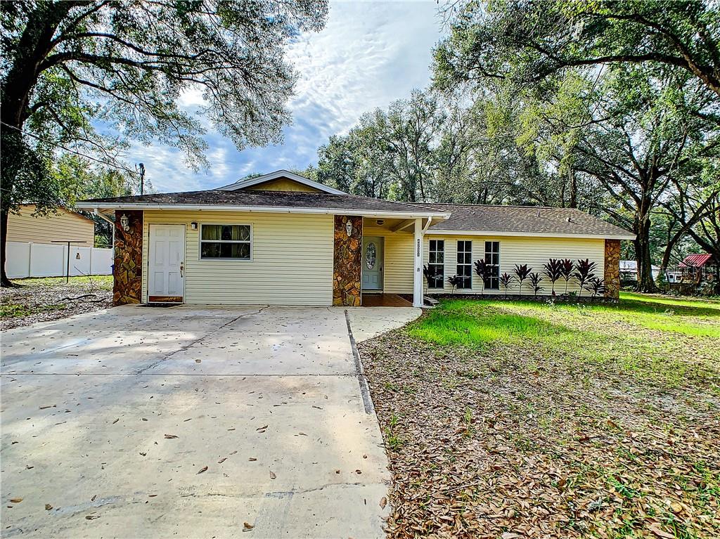 4201 West Sam Allen Road Plant City, FL 33565 - Photo 1 of 1 Gallery Image 1