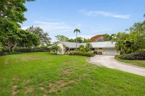 $1,750,000 | 7350 Southwest 129th Street, Pinecrest, FL 33156