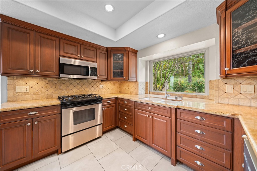 9522 Orange Street Rancho Cucamonga, CA 91737 - Photo 13 of 39