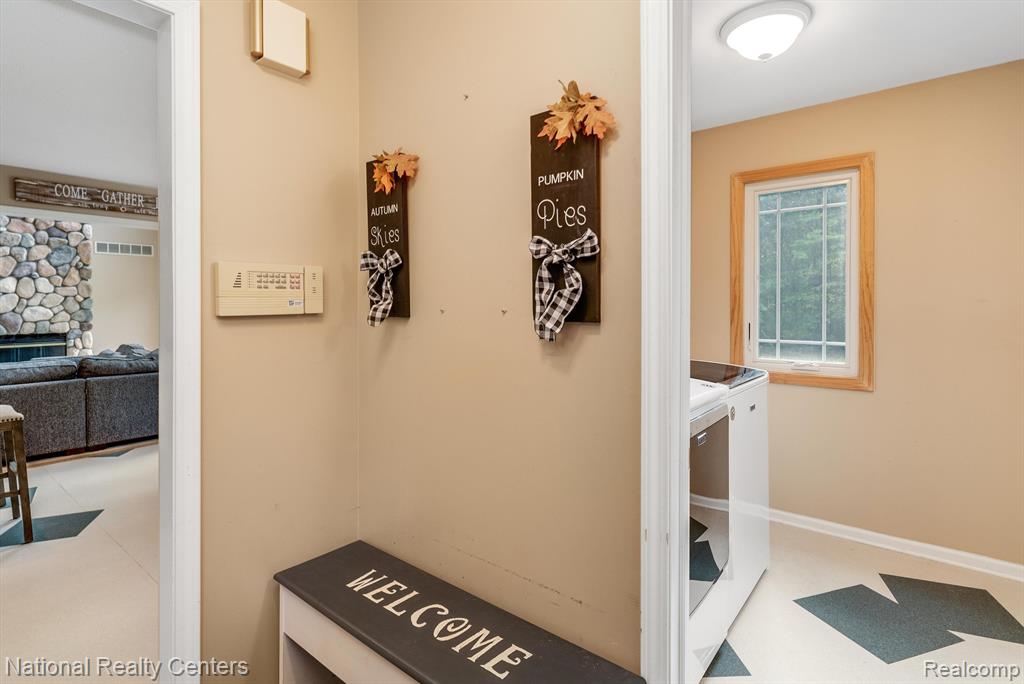 68905 8 Mile Road South Lyon, MI 48178 - Photo 39 of 72 Gallery Image 39