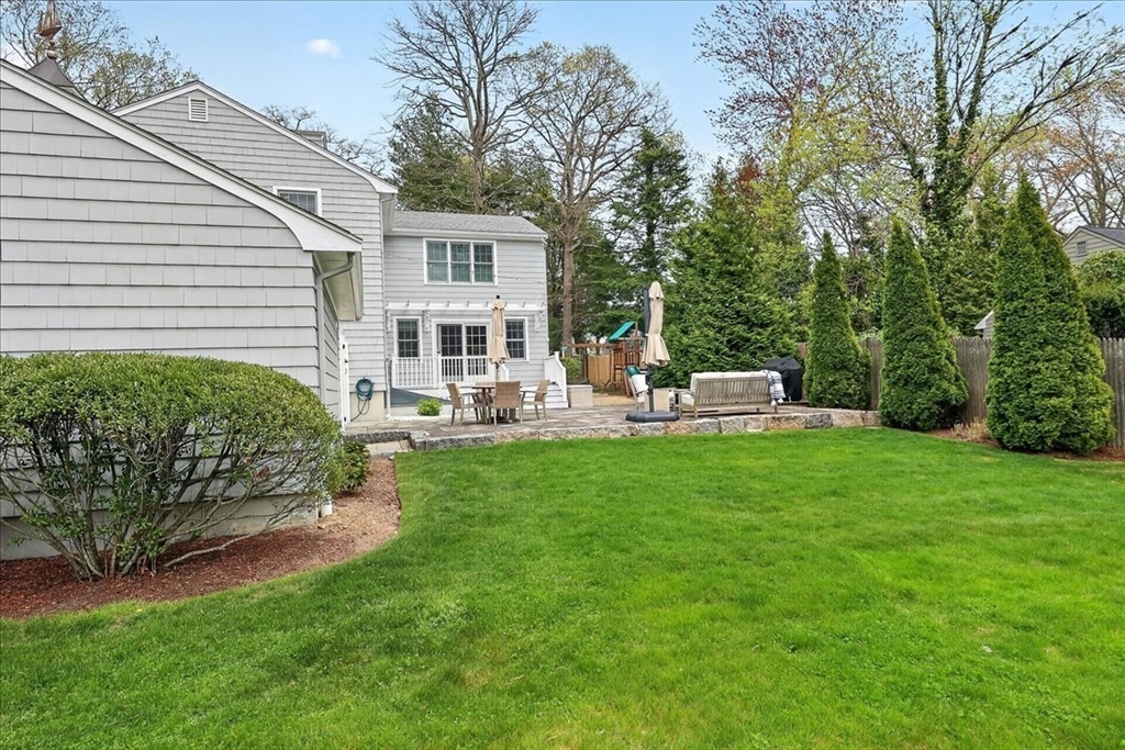 75 Brewster Road Cohasset, MA 02025 - Photo 27 of 35