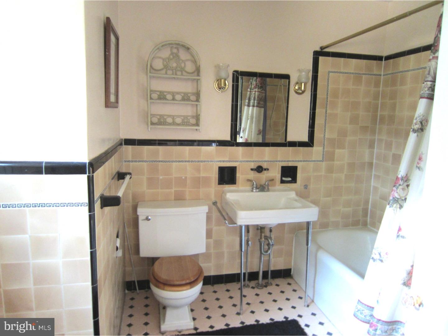 420 Newbold Road Jenkintown, PA 19046 - Photo 17 of 25 Master Bathroom
