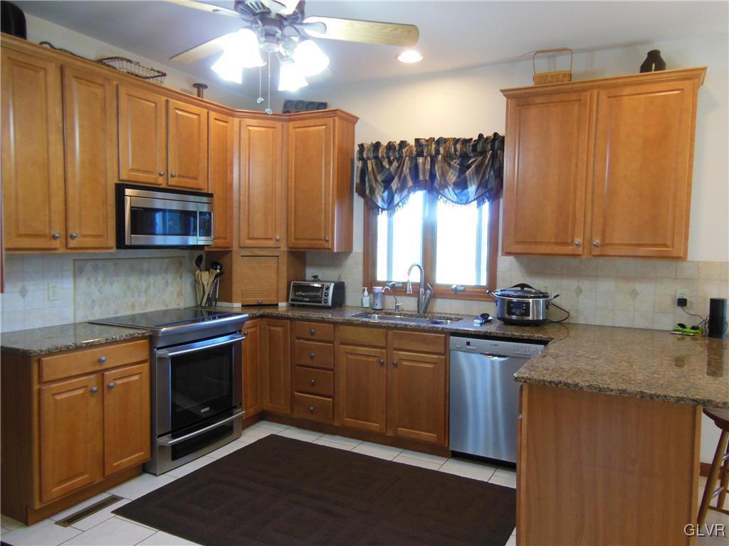 4779 Aziza Road New Tripoli, PA 18066 - Photo 10 of 38 Gallery Image 10