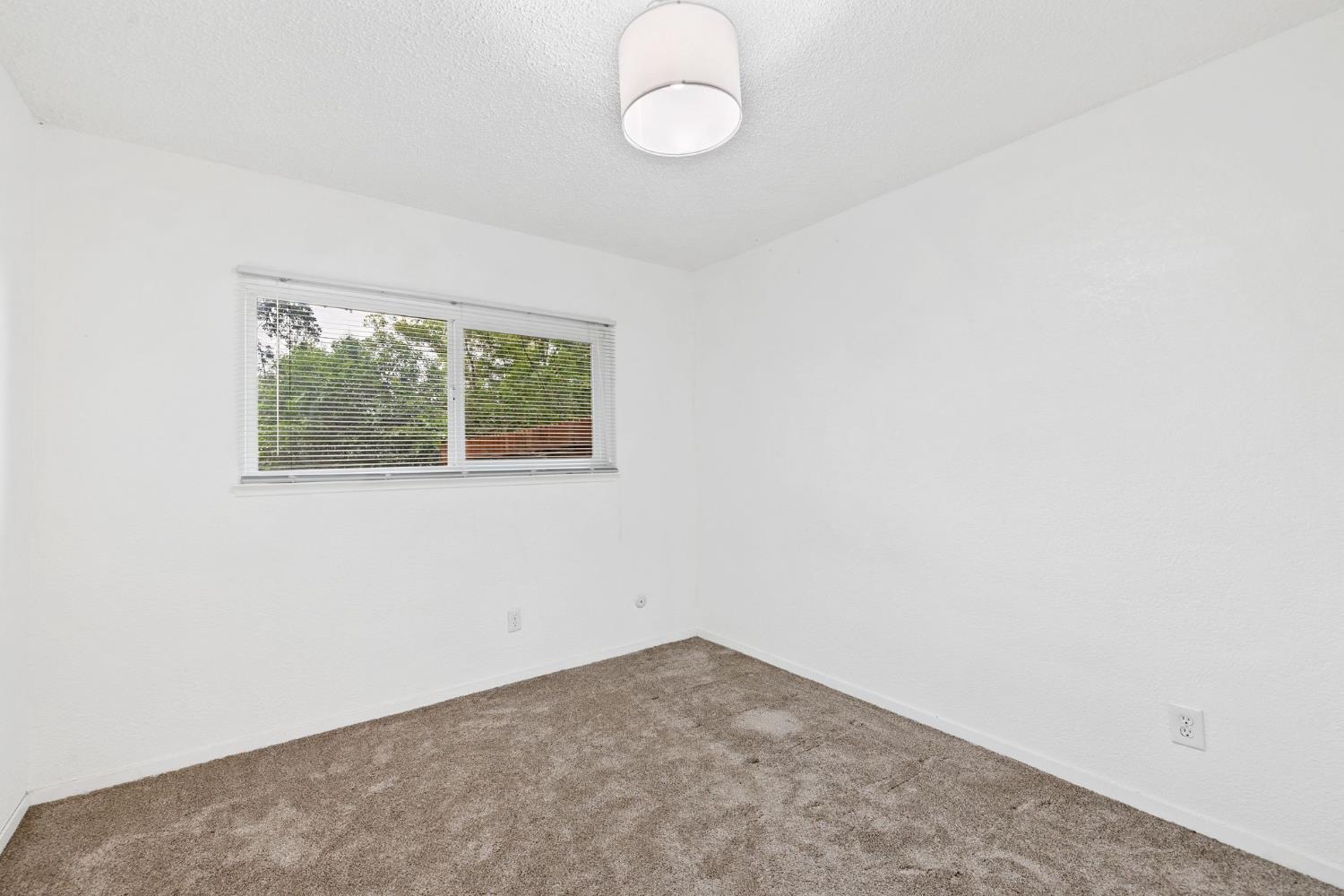6860 Concert Way Sacramento, CA 95842 - Photo 16 of 45