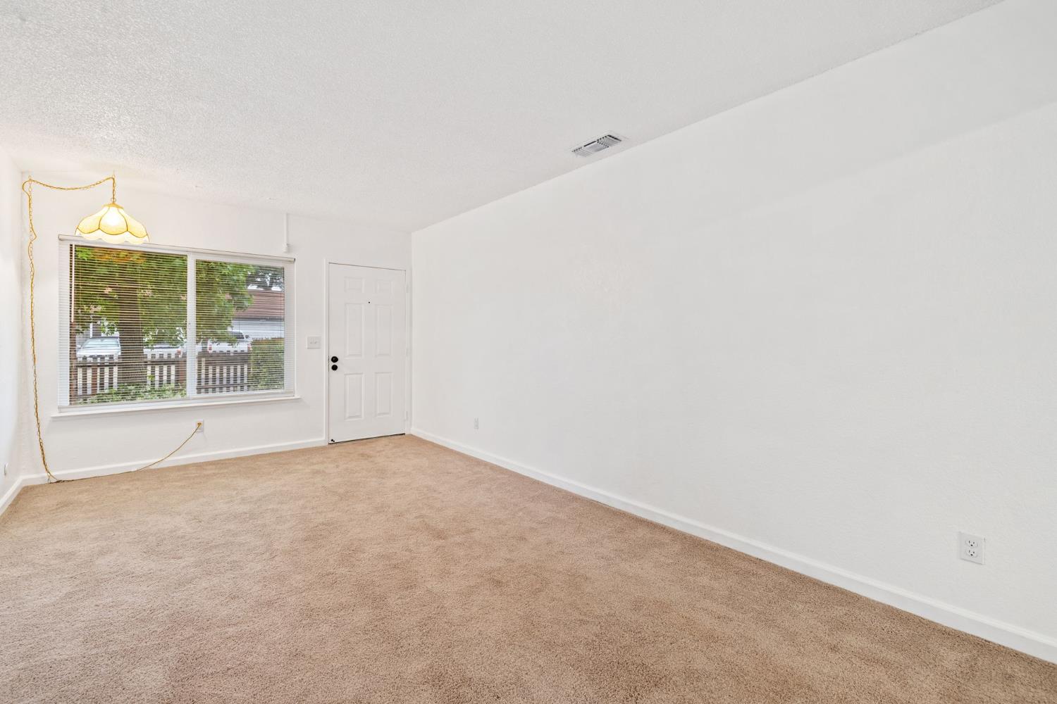 6860 Concert Way Sacramento, CA 95842 - Photo 23 of 45