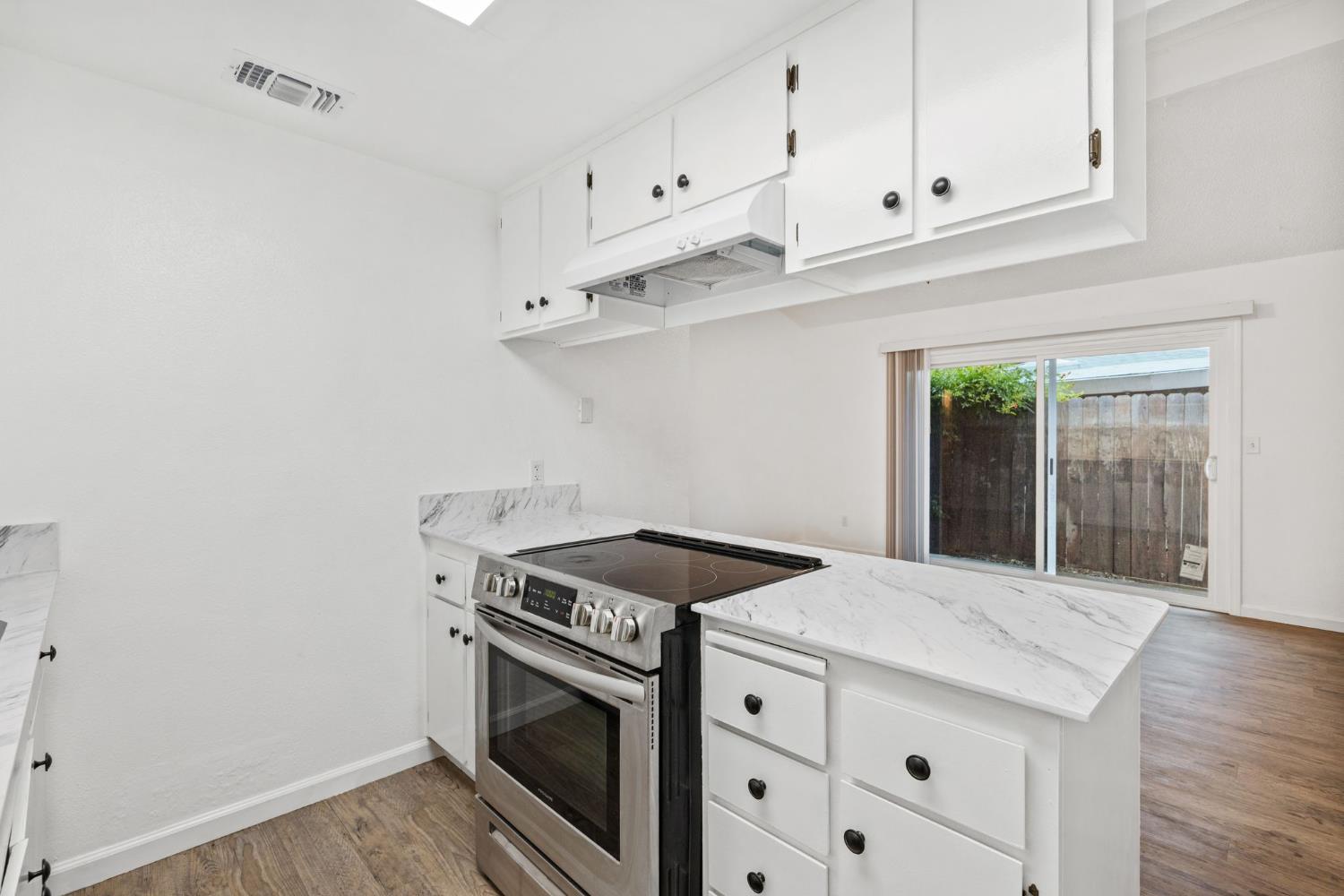 6860 Concert Way Sacramento, CA 95842 - Photo 31 of 45