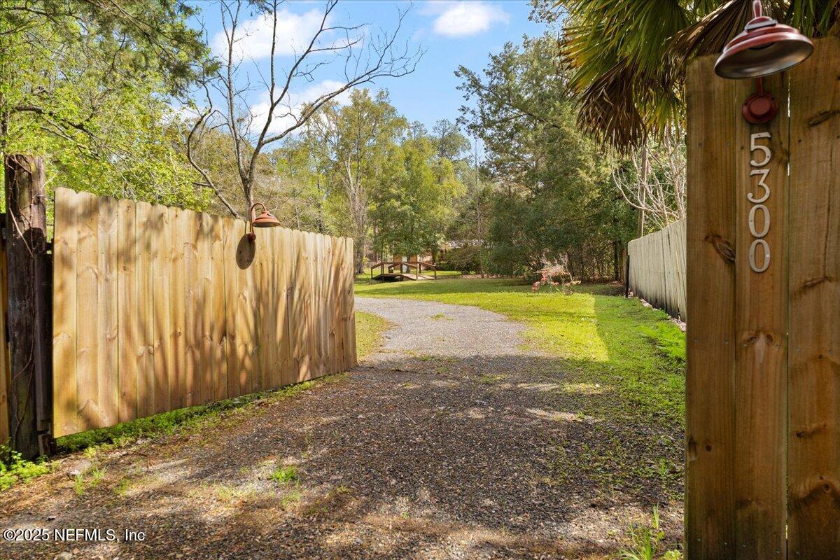 5300 Northwest 196th Way Starke, FL 32091 - Photo 3 of 47 03-7RV05941