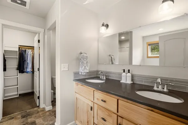 $729,950 | 34212 Vista Point Lane, Deer Park, WA 99006