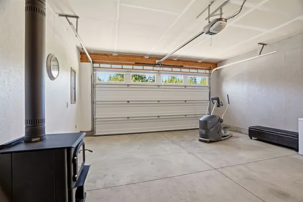 $729,950 | 34212 Vista Point Lane, Deer Park, WA 99006