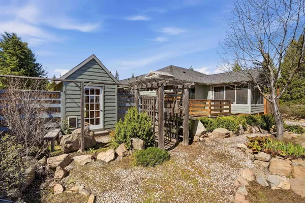 $729,950 | 34212 Vista Point Lane, Deer Park, WA 99006
