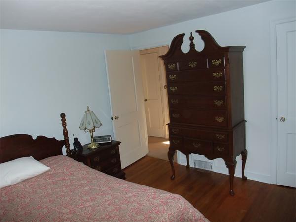 215 Springdale Road Westfield, MA 01085 - Photo 6 of 9 Gallery Image 6