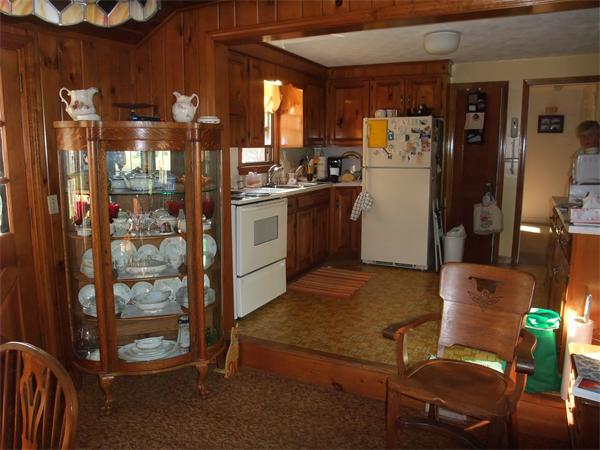 215 Springdale Road Westfield, MA 01085 - Photo 9 of 9 Gallery Image 9