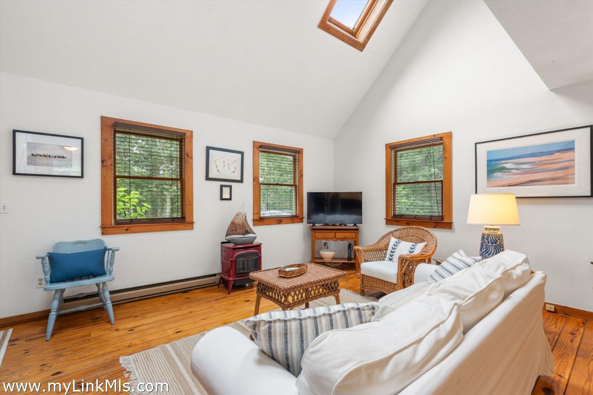 46 Old Coach Road West Tisbury, MA 02568 - Photo 10 of 20 Gallery Image 10