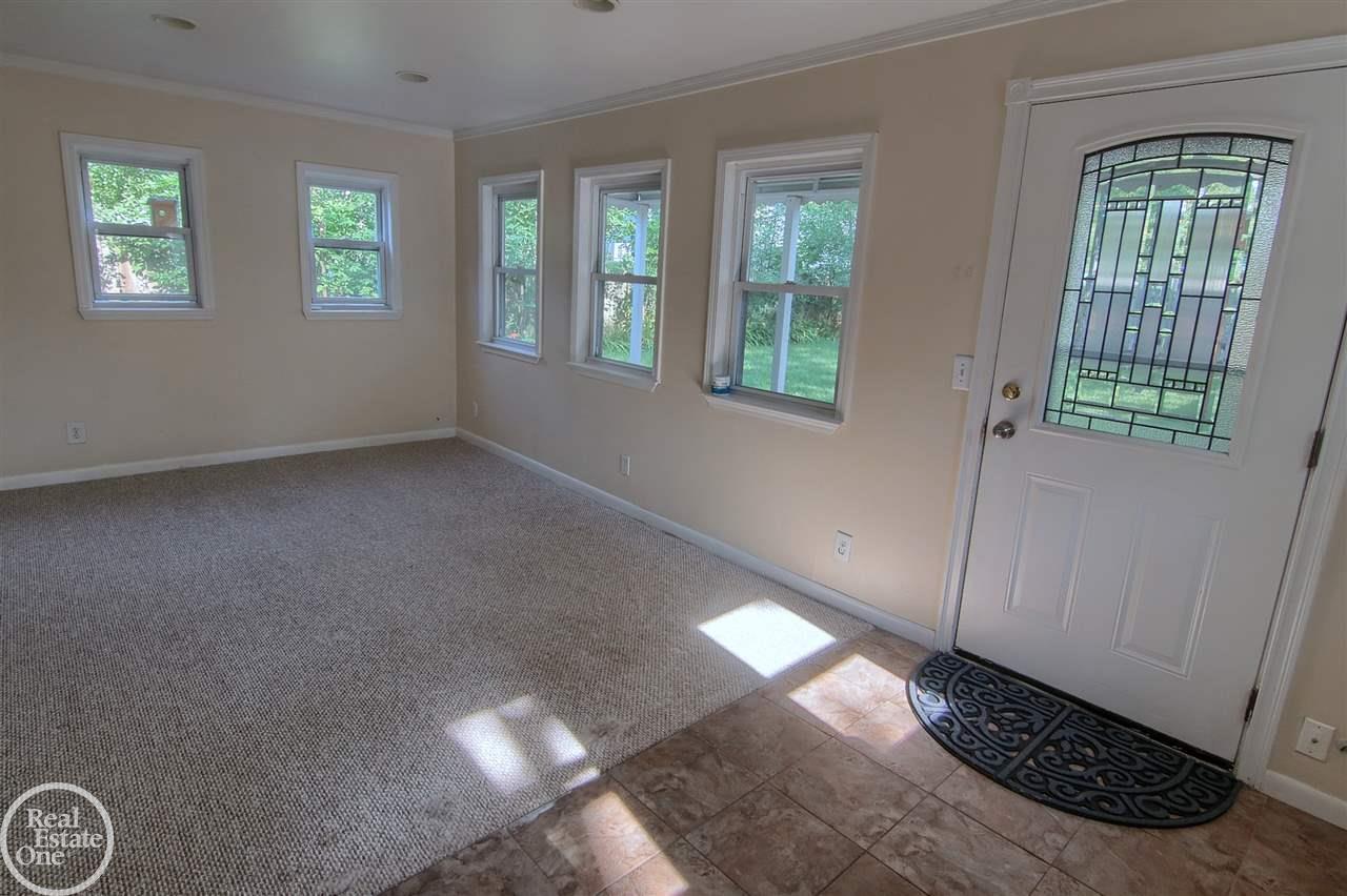 4212 West Webster Road Royal Oak, MI 48073 - Photo 24 of 32 31389649-24.JPG