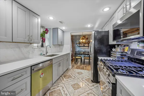 $260,000 | 12135 Academy Road, Unit 19, Philadelphia, PA 19154