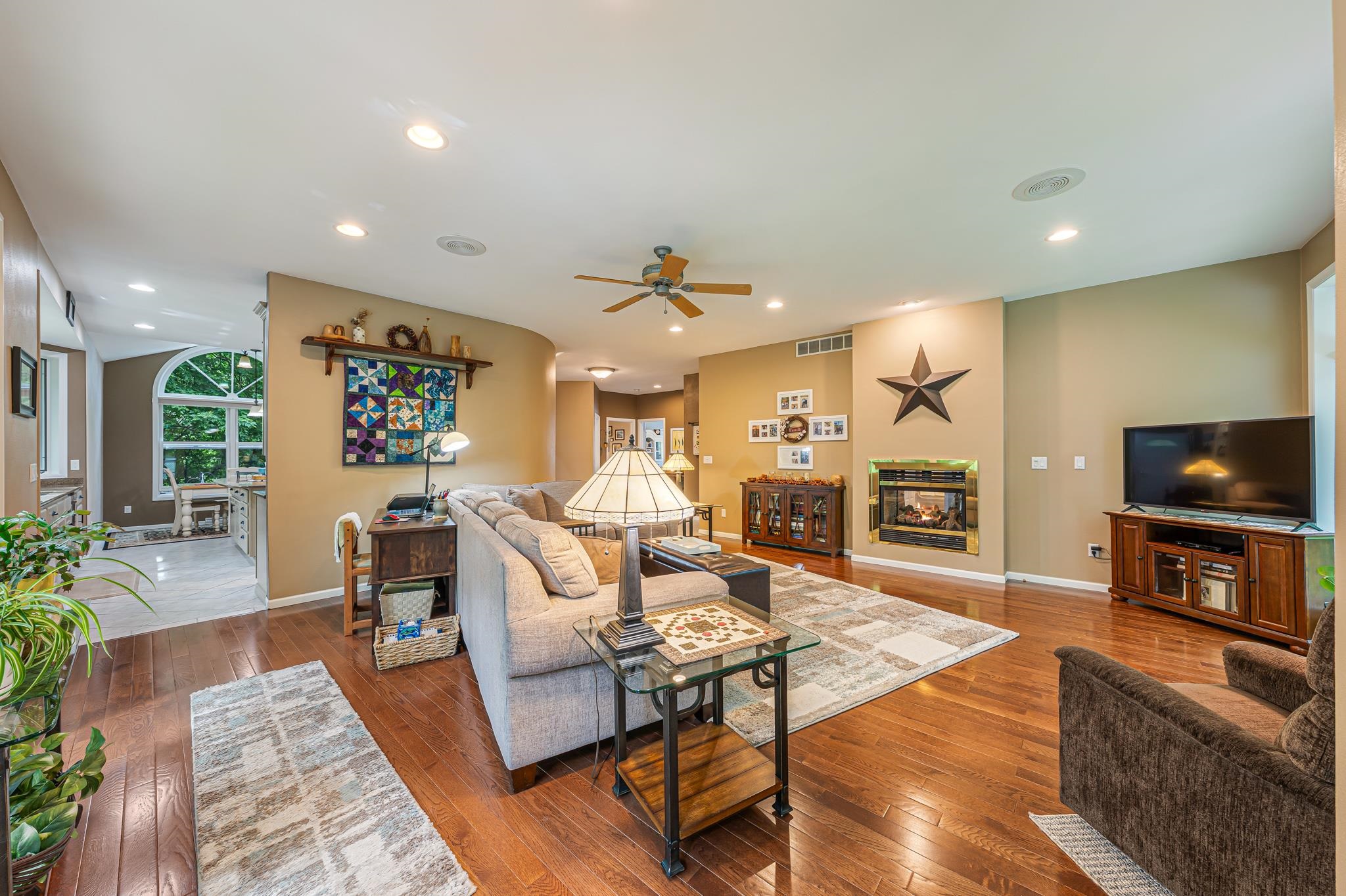 8405 Ridgeview Court Larsen, WI 54947 - Photo 8 of 68