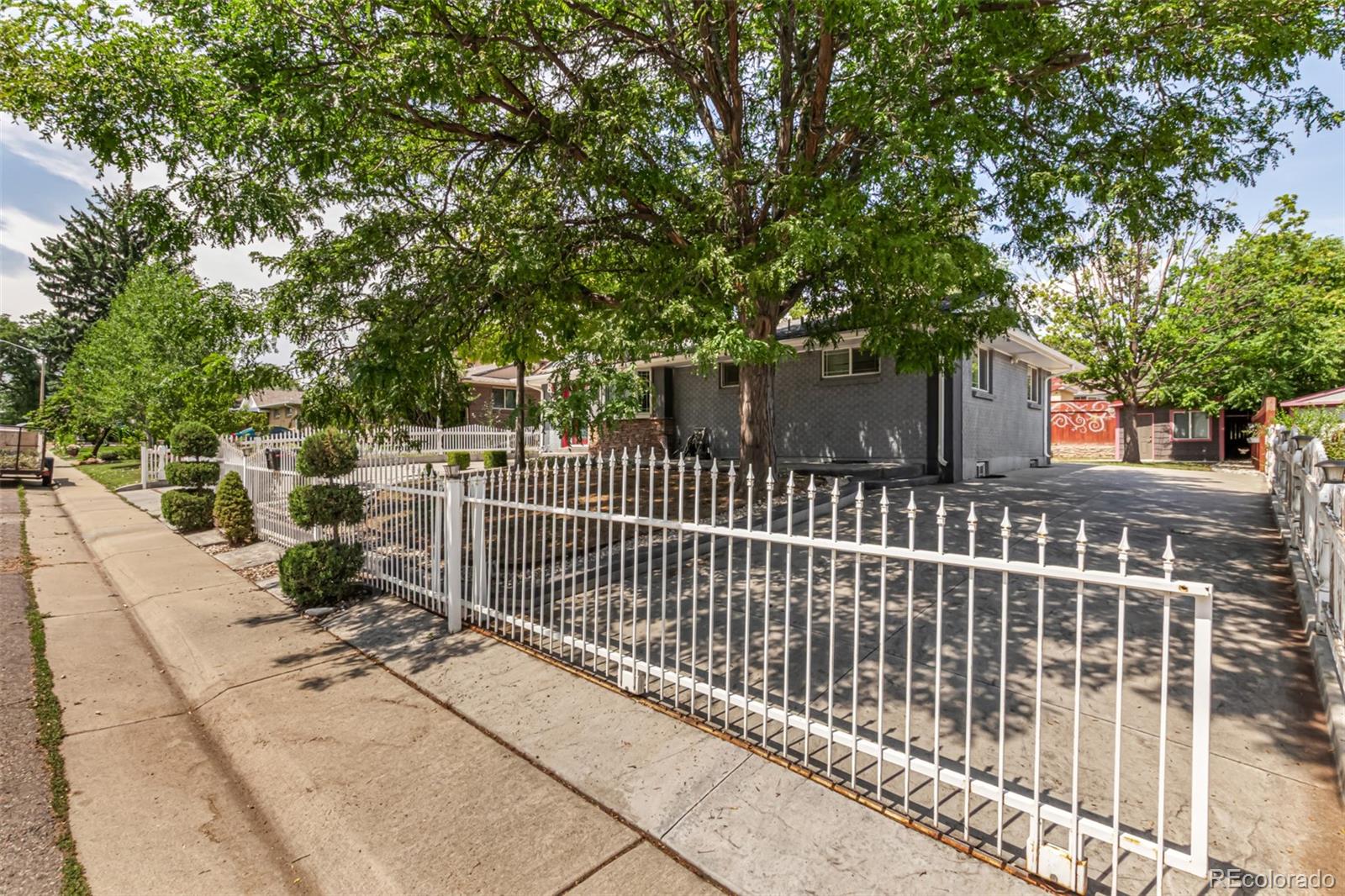 8561 Richard Road Denver, CO 80229 - Photo 5 of 45 Gallery Image 5