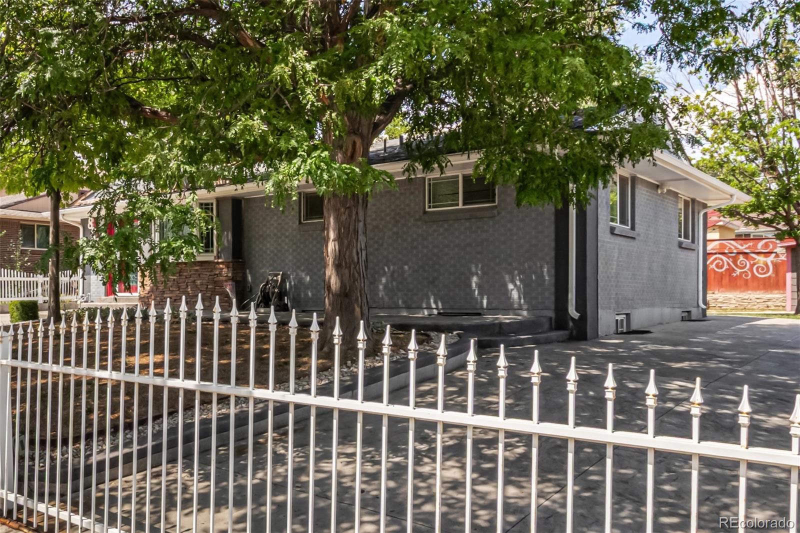 8561 Richard Road Denver, CO 80229 - Photo 6 of 45 Gallery Image 6