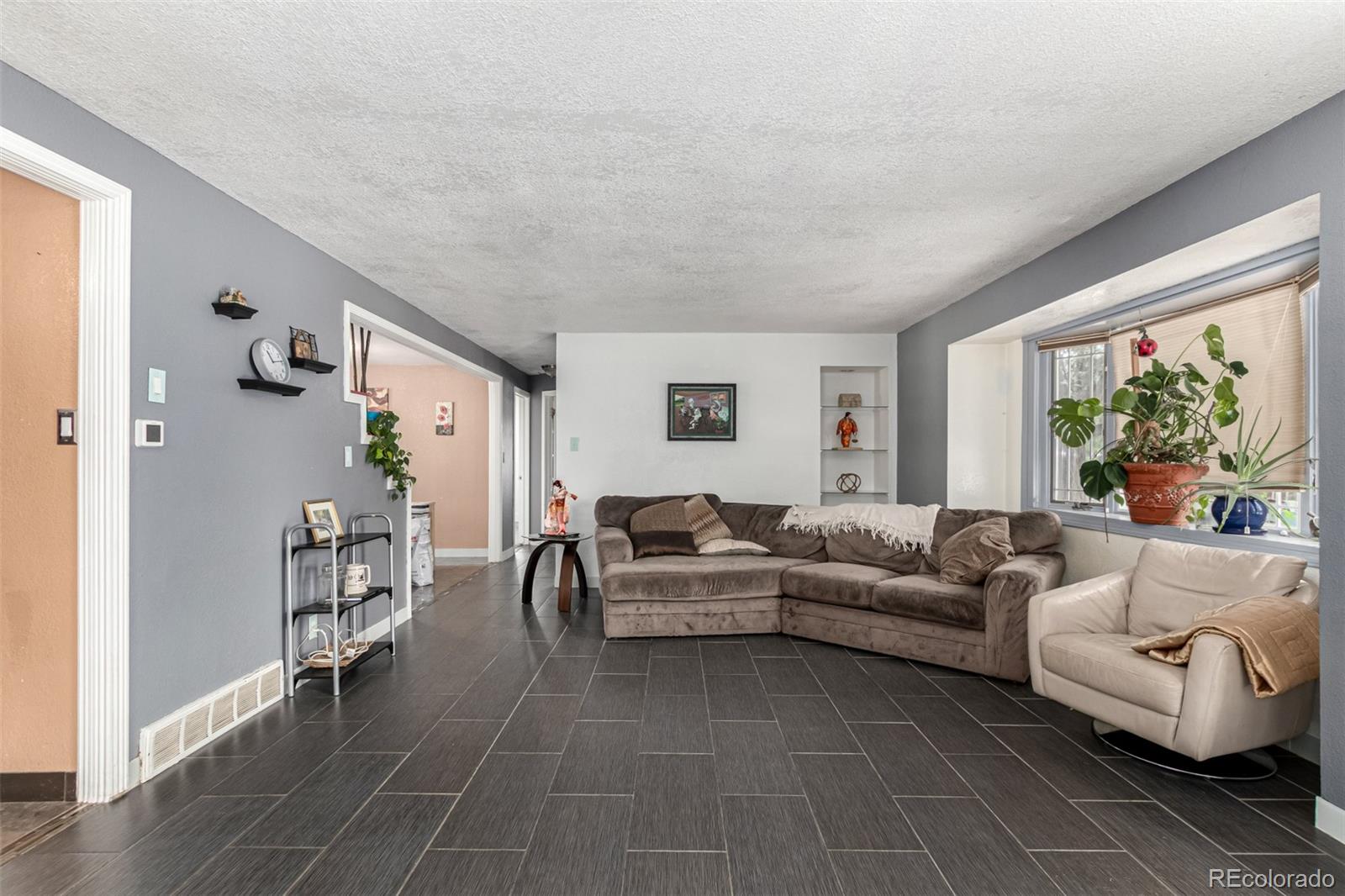 8561 Richard Road Denver, CO 80229 - Photo 8 of 45 Gallery Image 8