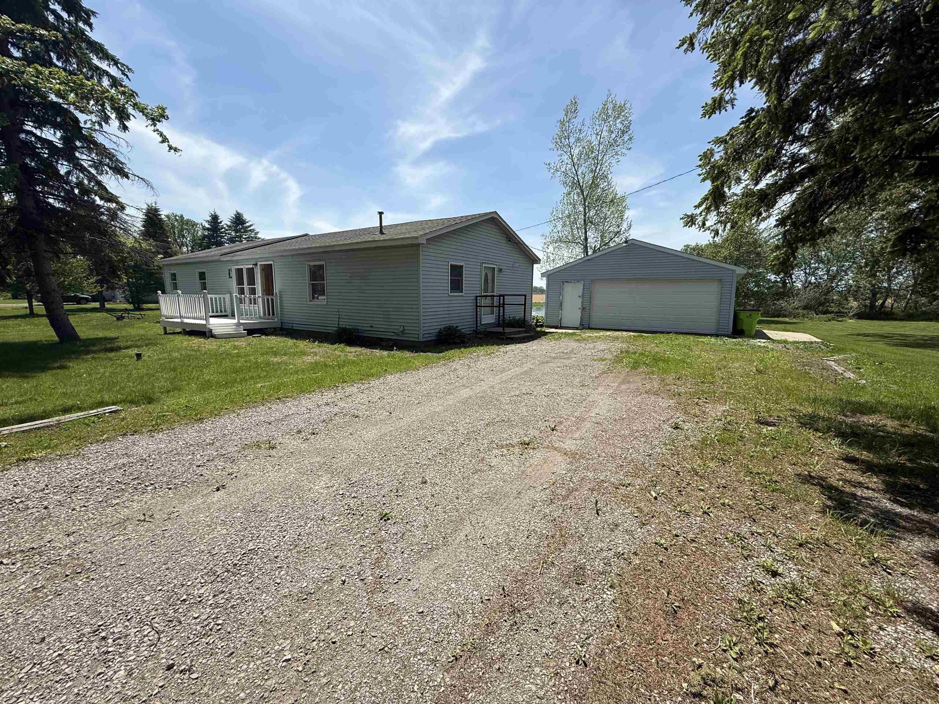 1442 South 11 Mile Road Auburn, MI 48611 - Photo 8 of 16