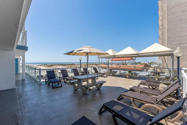 $425,000 | 9103 Atlantic Avenue, Unit 411, Wildwood Crest, NJ 08260